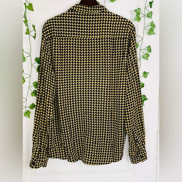 Visco Printed Button Up - Picture 2 of 5